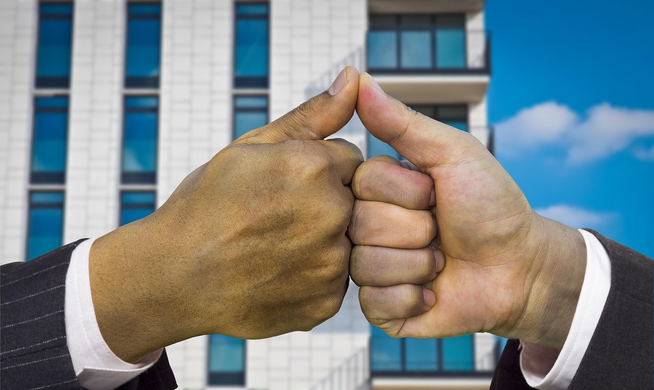 如何设计游戏玩法，使技术支持辅助无法有效发挥作用 